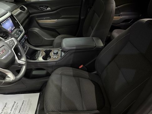 Used 2023 GMC Acadia SLE w/ Driver Convenience Package image 23