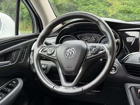Used 2019 Buick Envision Essence FWD image 12