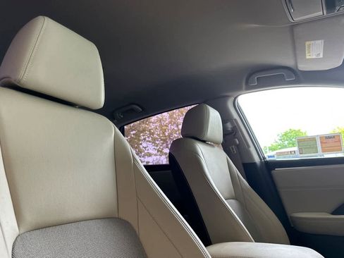 Used 2019 Honda Clarity Plug-In Hybrid image 16