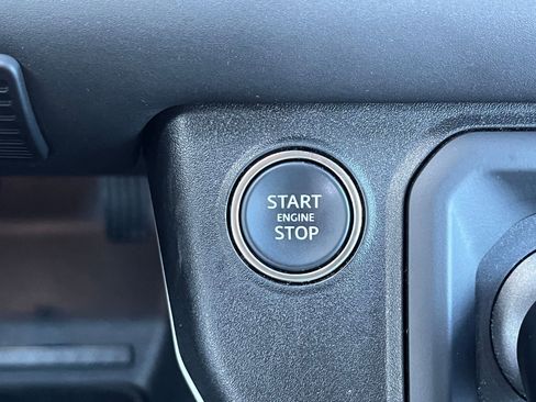 Certified 2025 Land Rover Defender 110 S image 29