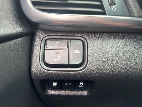 Used 2018 Kia Optima EX w/ Technology Package image 13