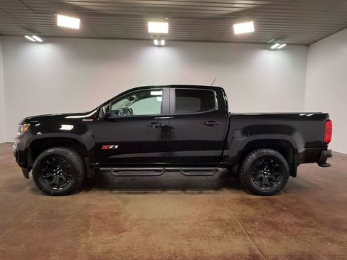 Used 2022 Chevrolet Colorado Z71 w/ Z71 Midnight Edition AWD/4WD image 6