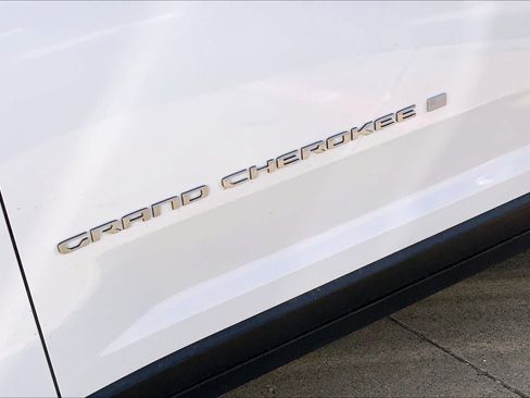 New 2026 Jeep Grand Cherokee L Laredo X image 15