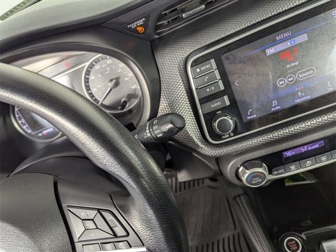 Used 2019 Nissan Kicks SV image 24