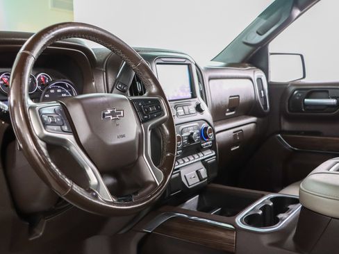 Used 2019 Chevrolet Silverado 1500 RST AWD/4WD image 24