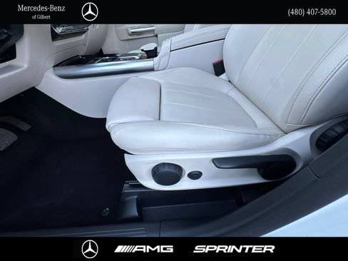 Used 2022 Mercedes-Benz GLA 250 4MATIC w/ Premium Package Lite image 15