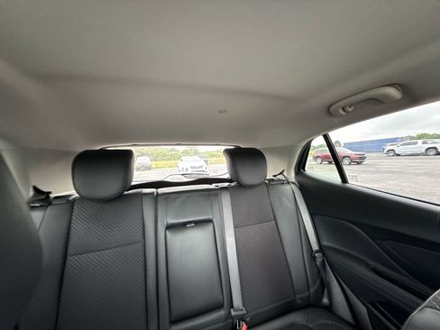 Certified 2022 Buick Encore Preferred w/ Safety Package FWD image 12