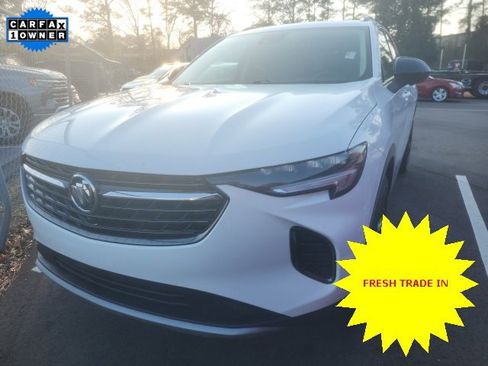 Used 2022 Buick Envision Essence w/ Technology Package I image 3