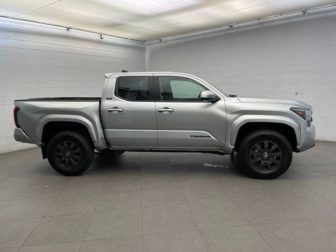 Used 2024 Toyota Tacoma SR5 RWD image 6