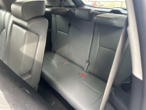 Certified 2021 Toyota Highlander XLE image 18