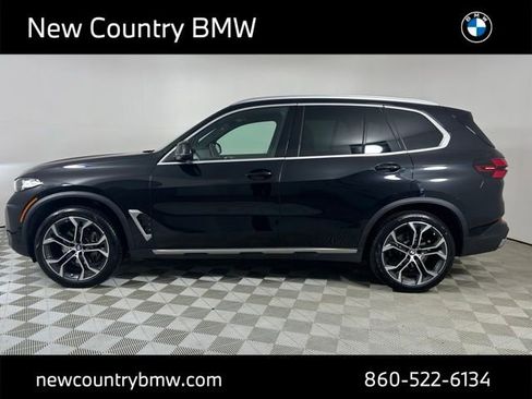 Used 2024 BMW X5 xDrive40i AWD/4WD image 3