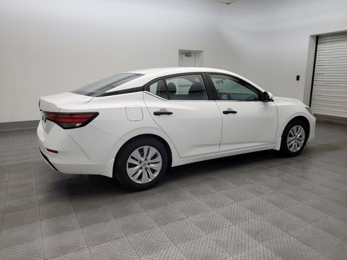 Used 2025 Nissan Sentra S image 10