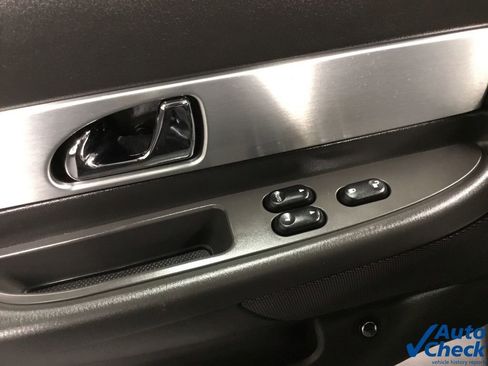 Used 2002 Ford Thunderbird image 19