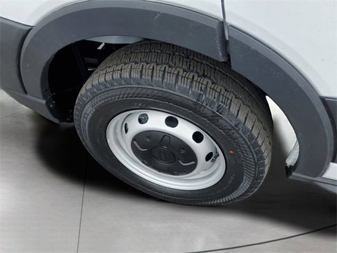 New 2025 Ford Transit 250 148 Medium Roof image 14