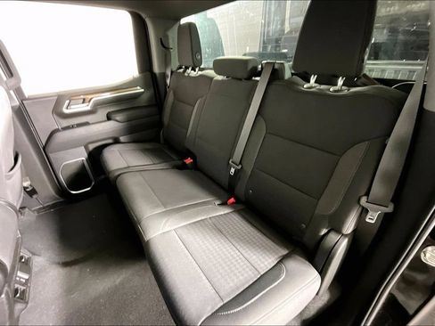 Used 2022 Chevrolet Silverado 1500 LT AWD/4WD image 22