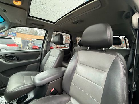 Used 2003 Ford Escape XLT image 17