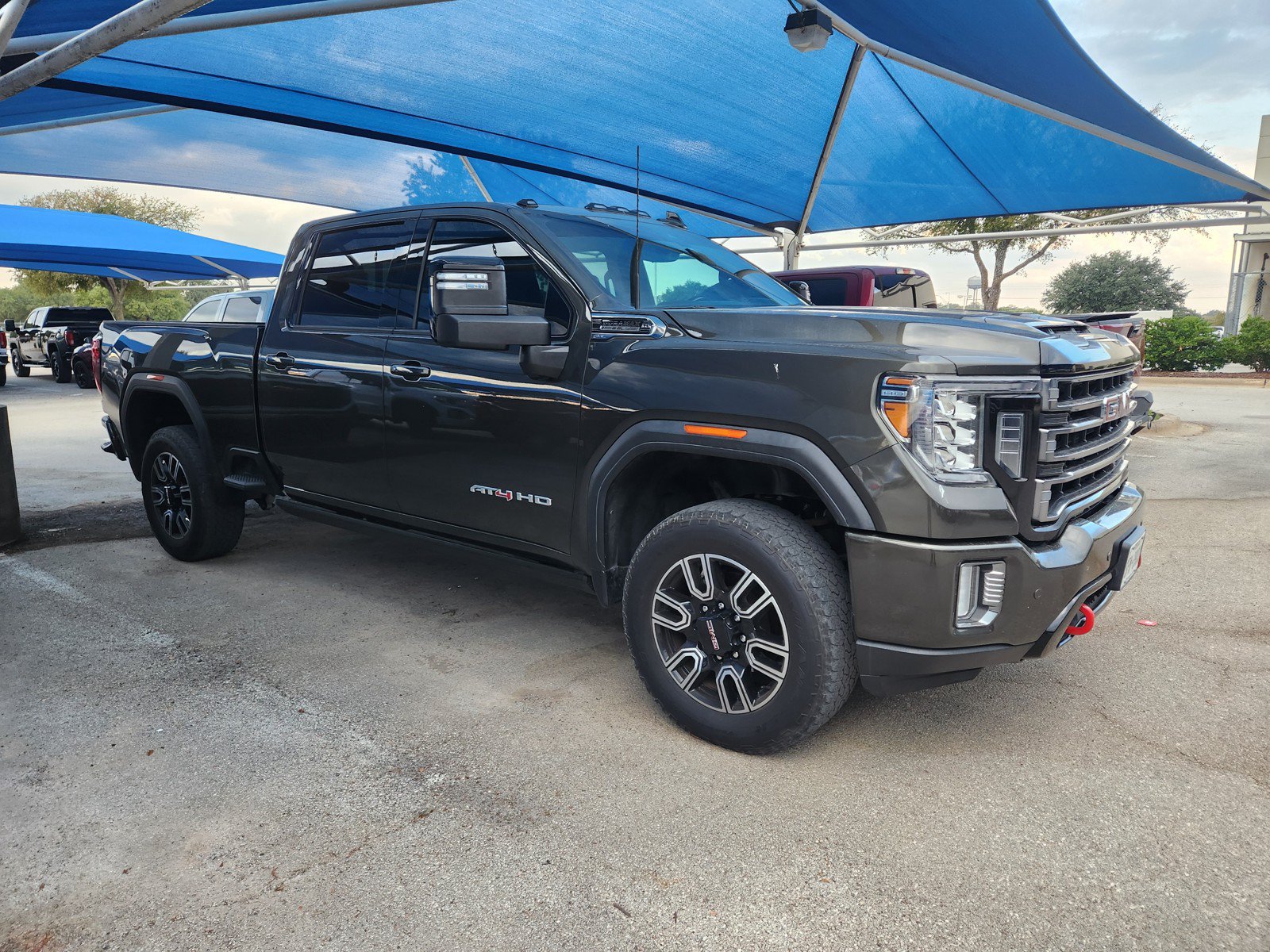 Used 2023 GMC Sierra 2500 AT4 w/ AT4 Preferred Package AWD/4WD image 1