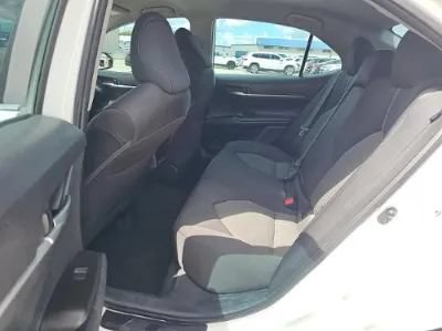 Used 2021 Toyota Camry LE FWD image 11