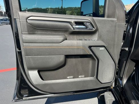 Used 2025 GMC Sierra 2500 AT4 w/ AT4 Premium Plus Package image 23