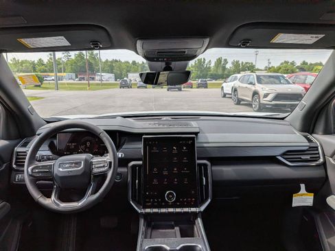 New 2026 GMC Acadia AT4 w/ Luxury Package AWD/4WD image 20