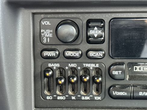 Used 2002 Chrysler Prowler image 69