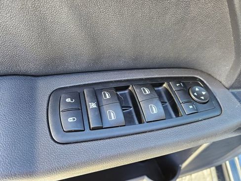 Used 2010 Dodge Journey SXT image 15