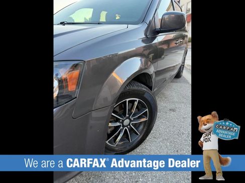 Used 2018 Dodge Grand Caravan GT FWD image 18