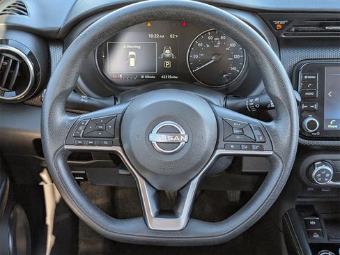 Certified 2023 Nissan Kicks SV image 11