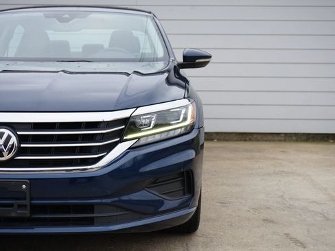 Used 2022 Volkswagen Passat 2.0T SE image 9