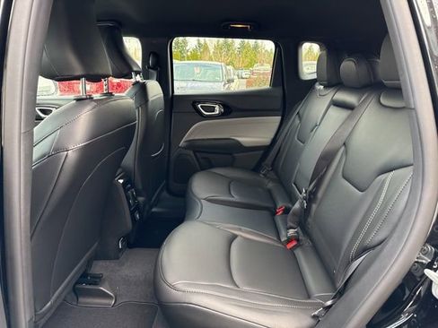 New 2026 Jeep Compass Limited image 10