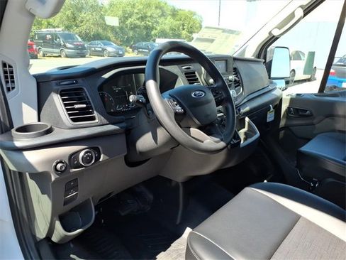 New 2025 Ford Transit 250 148 Medium Roof w/ Load Area Protection Package image 10