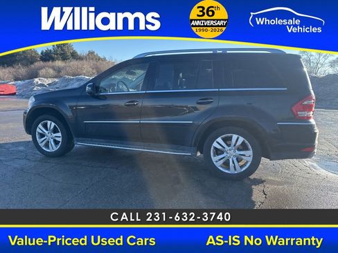 Used 2011 Mercedes-Benz GL 450 4MATIC image 16
