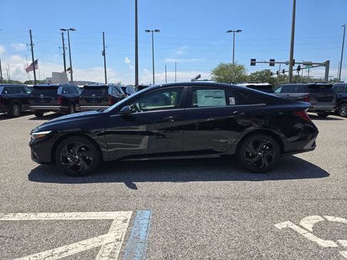 New 2026 Hyundai Elantra SEL Sport Premium FWD image 3