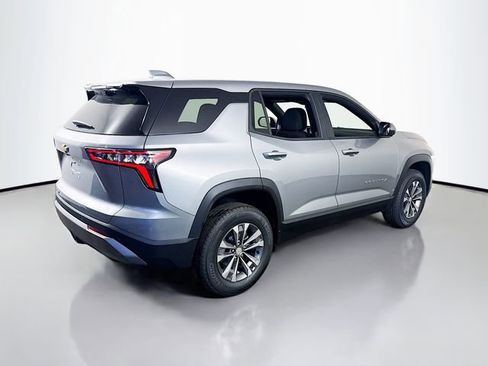 New 2026 Chevrolet Equinox LT AWD/4WD image 6