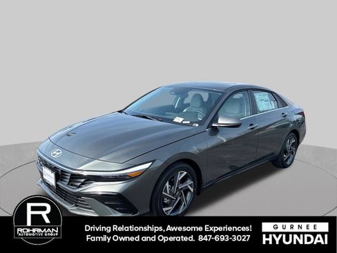 Certified 2026 Hyundai Elantra Limited FWD image 4