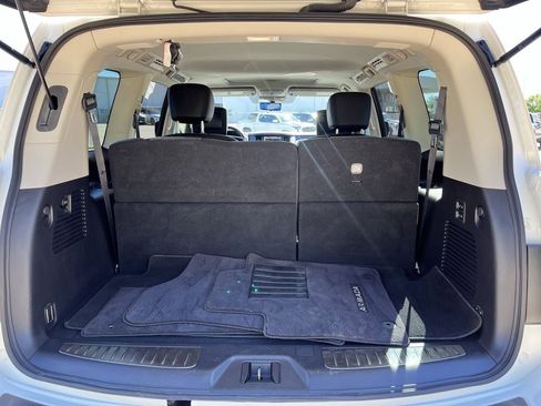 Used 2020 Nissan Armada Platinum w/ Captain's Chairs Package RWD image 29