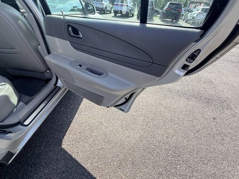 Used 1998 Lincoln Continental FWD image 50