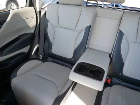 Used 2024 Subaru Forester Limited w/ Convenience Package image 12