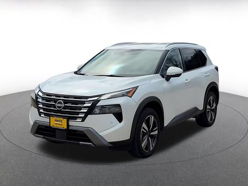 Used 2026 Nissan Rogue SL FWD image 6