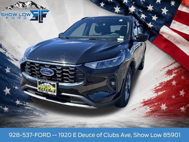 Certified 2025 Ford Escape ST-Line Select AWD/4WD image 3