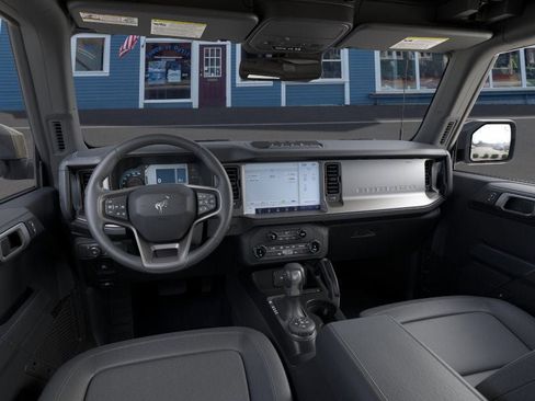 Used 2025 Ford Bronco Outer Banks w/ Sasquatch Package AWD/4WD image 9