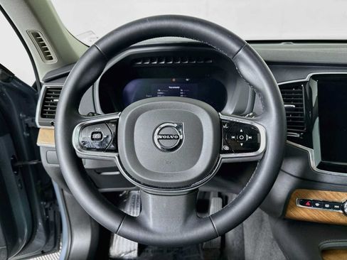 Used 2023 Volvo XC90 B5 Plus w/ Protection Package Premier AWD/4WD image 11