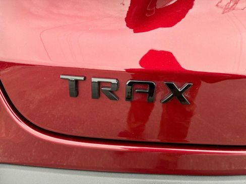 Used 2024 Chevrolet Trax LT w/ Driver Confidence Package image 31