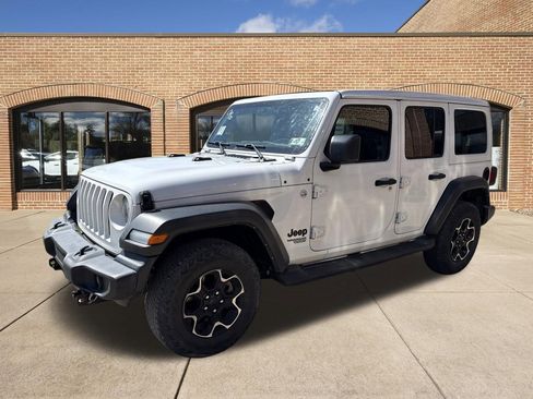 Used 2021 Jeep Wrangler Unlimited Sport w/ Sun And Sound Package AWD/4WD image 7