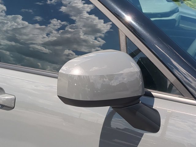 Used 2025 Hyundai Santa Fe SE FWD image 12