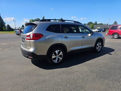 Used 2019 Subaru Ascent Premium image 16