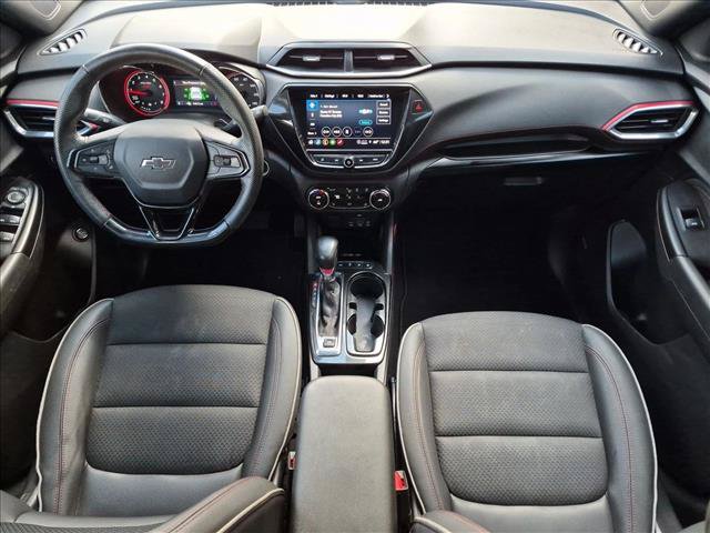 Used 2023 Chevrolet TrailBlazer RS w/ Sun and Liftgate Package FWD image 17
