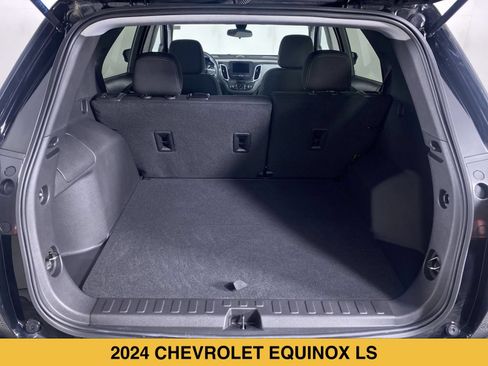 Certified 2024 Chevrolet Equinox LS w/ LS Convenience Package FWD image 13