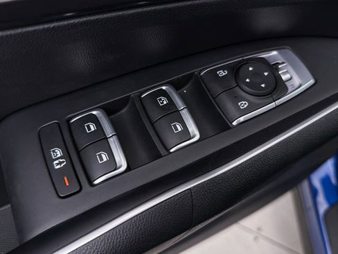 Used 2021 Kia Sorento S image 17