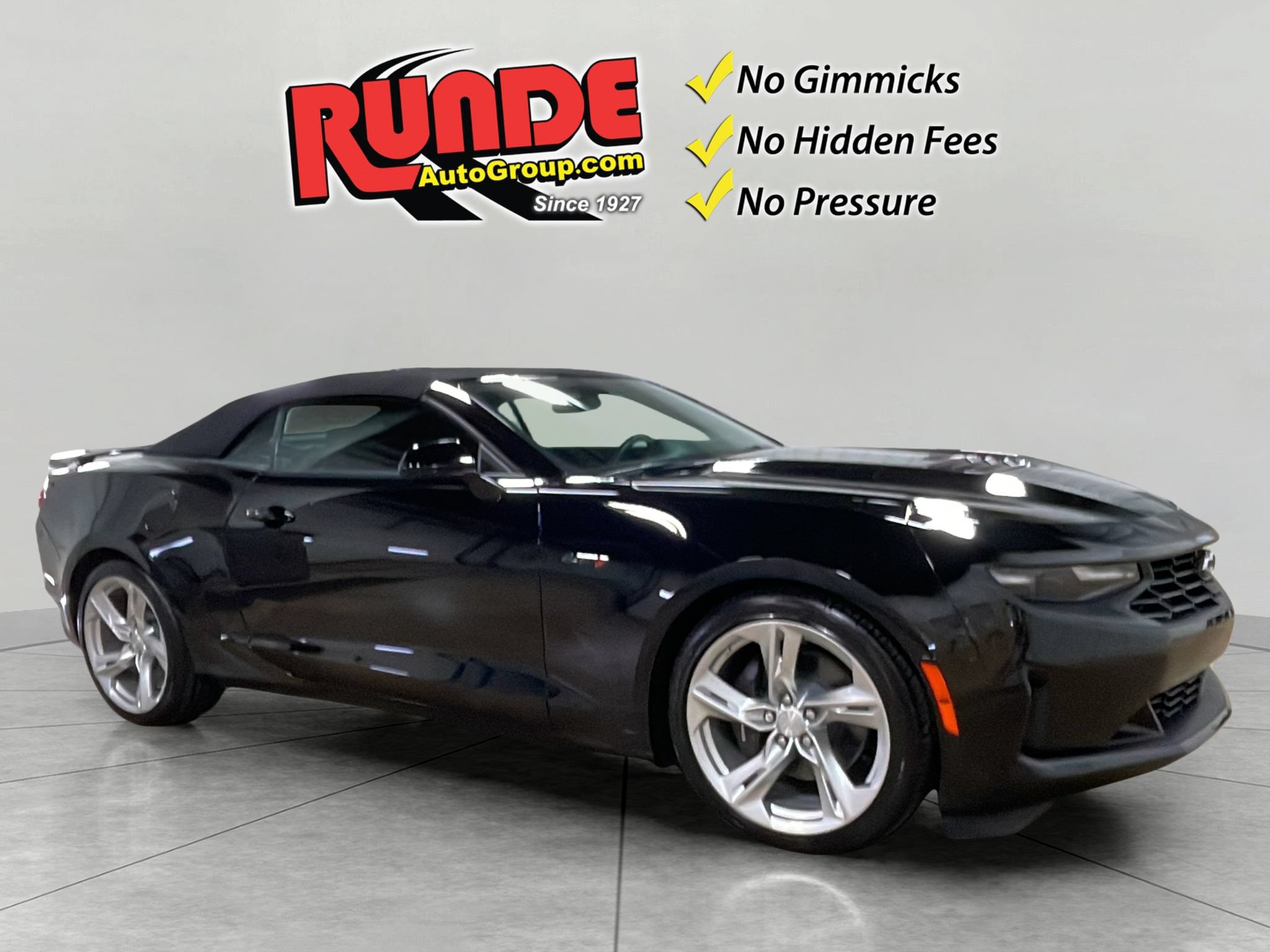 Used 2023 Chevrolet Camaro LT w/ Technology Package RWD image 8